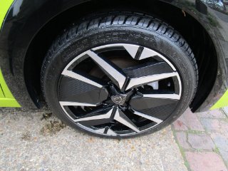 /photos/12223/7502745b-fed4-4f91-8f04-08d18a5ff229_i320x240.jpg